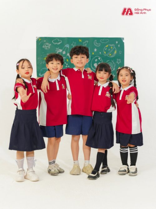 Mẫu Đồng Phục Mầm Non Màu Đỏ Phối Sườn - 4