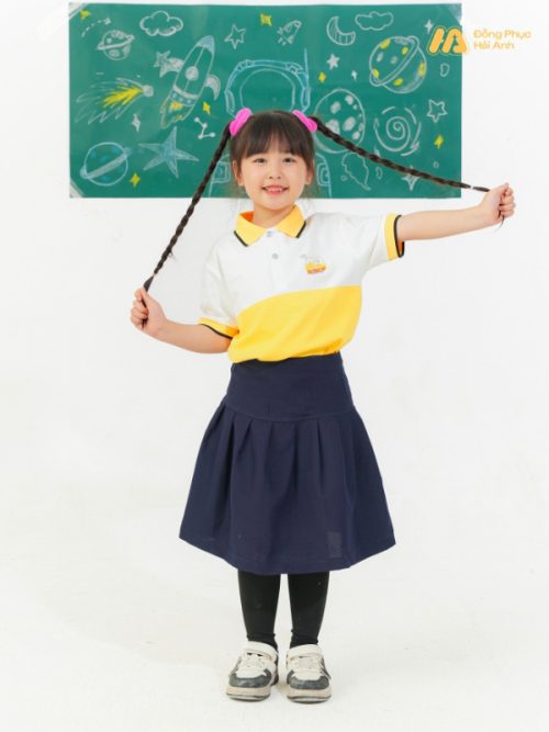 Mẫu Đồng Phục Mầm Non Màu Vàng Phối Nửa Thân - 1