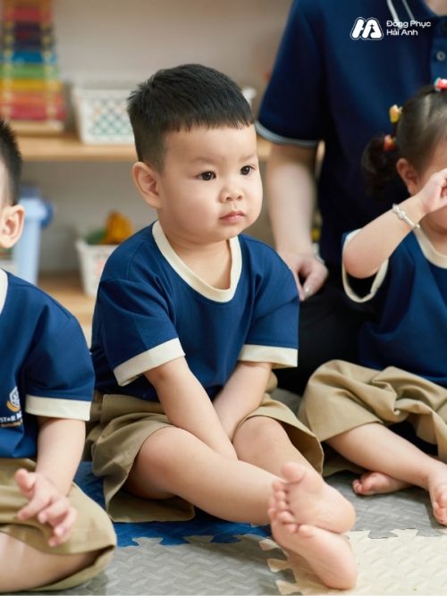 Mẫu Áo Thun Đồng Phục Mầm Non Hacool 01 Màu Xanh Đen - 1